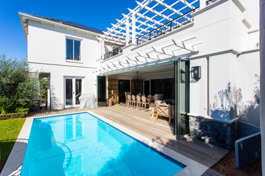 5 Bedroom Property for Sale in Val De Vie Estate Western Cape